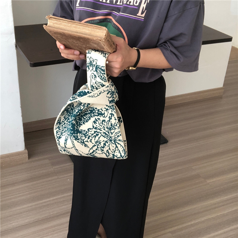 173g Weight Open Closure Type Double Handle Strap Type Women's Vintage Style Stripe Heart Shape Butterfly Knit Shopping Bags
