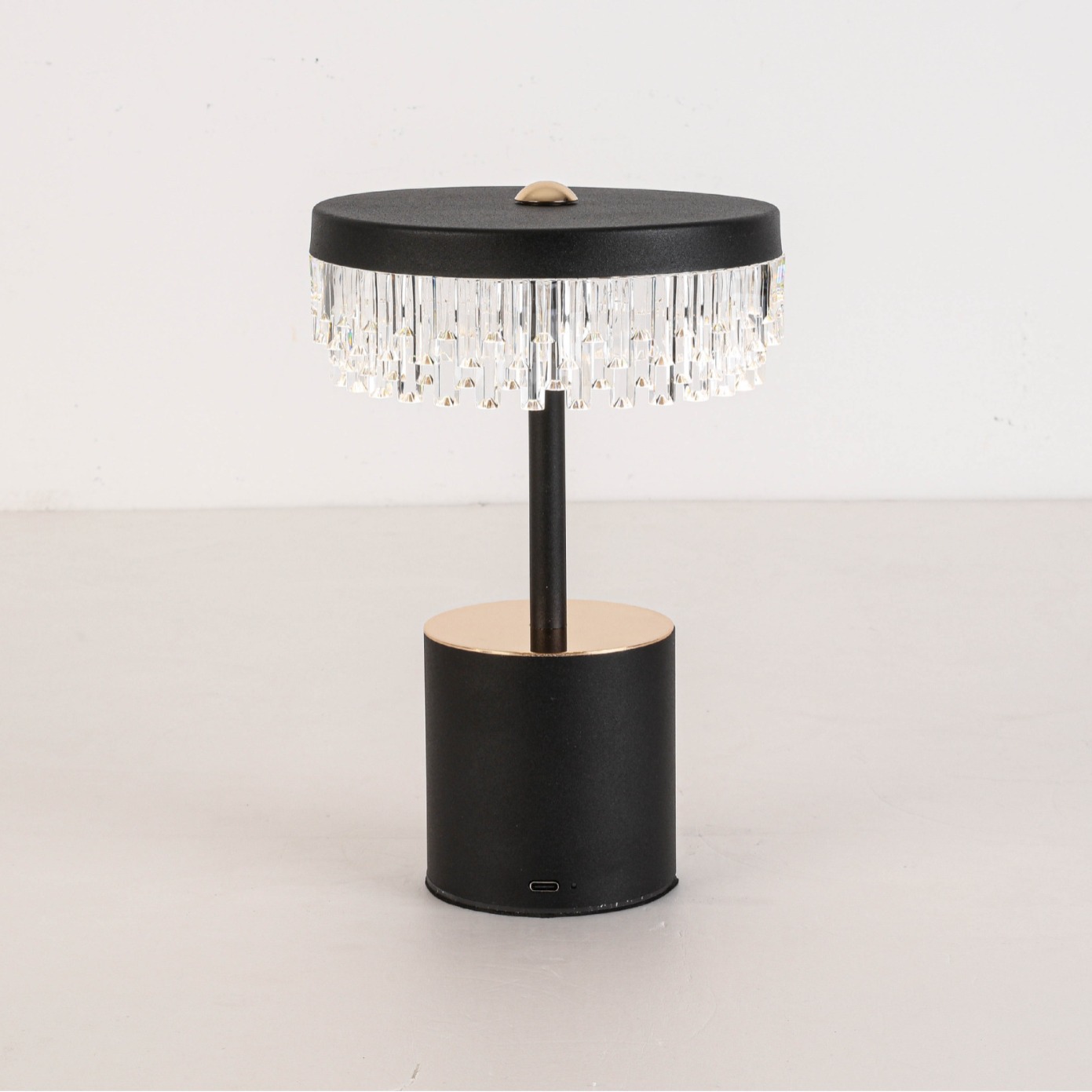 Lámpara de Mesa LED de Ambiente Atenuable, Recargable por USB para Dormitorio