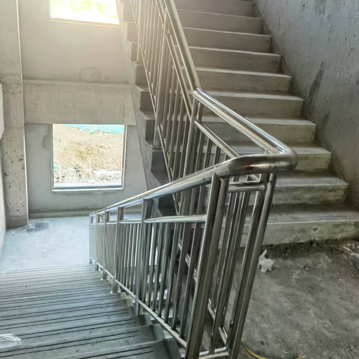 不锈钢201、304楼梯护栏，栏杆防滑扶手防攀爬防撞防护