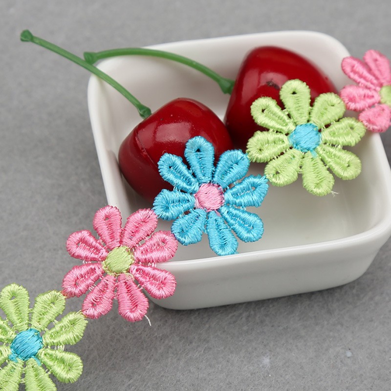 pétalos de color accesorios de encaje de encaje soluble en agua borde de encaje accesorios de decoración de sombreros decorativos hechos a mano flores multicolores