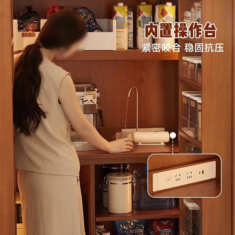 Mueble lateral medieval contra la pared, armario de almacenamiento integrado, cocina de almacenamiento de bocadillos, armario alto tipo refrigerador, armario de almacenamiento de sala de estar combinado