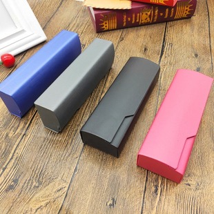 Vintage Fashion Handmade Glasses Box Portable Square Wood Grain Leather Less Mouth Myopia Presbyopic Glasses Box with LOGO Printing
