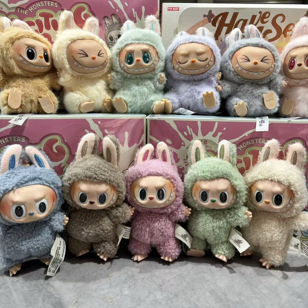 ラブブ　2体 Qoo10 – 「Vibe Tribe」のショップページです。