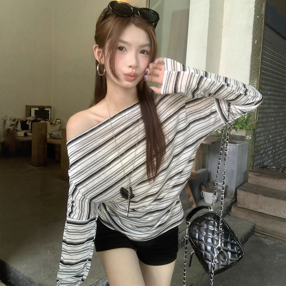 ins性感纯欲罗纹慵懒风条纹时尚宽松大码防晒一字领辣妹罩衫T恤女