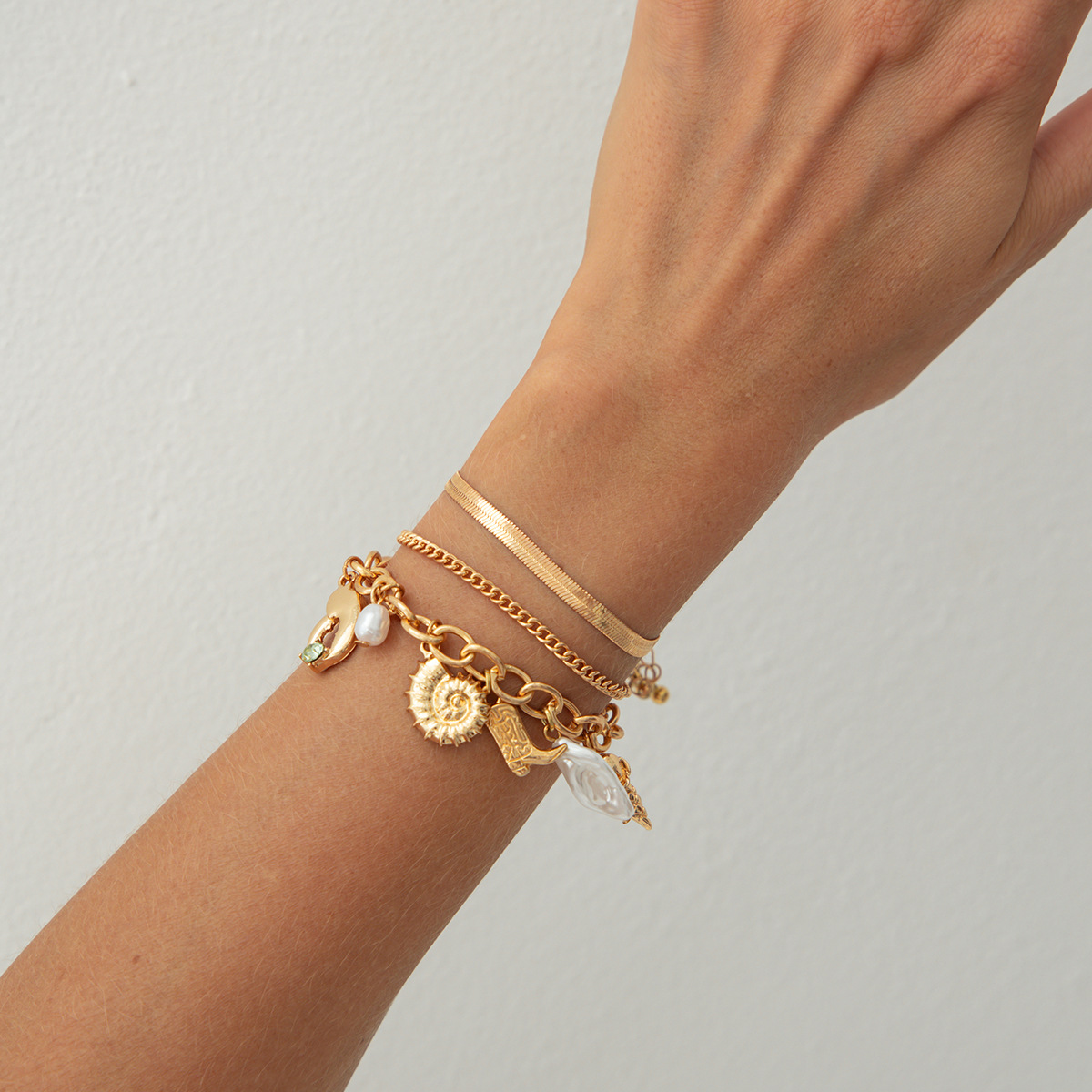 Exquisite Women's Bracelet For Beach Vacation Light Luxury Style_voghion.com