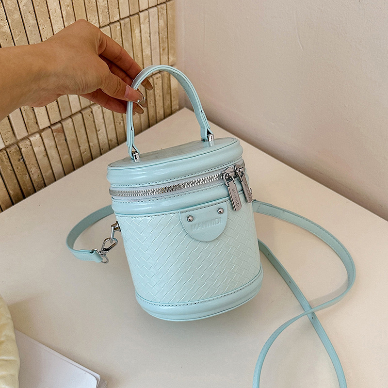 Bolsos de cubo de mano de alta sensación de tejido, bolsas de mano de mujer transfronterizas nuevas moda portátiles de lujo ligero bolsas de hombro