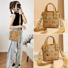 Women's 2024 New Trend Autumn/Winter Fashion Crossbody Bag, Simple Net Red Single Strap Water Bucket Bag, One Piece Dropshipping