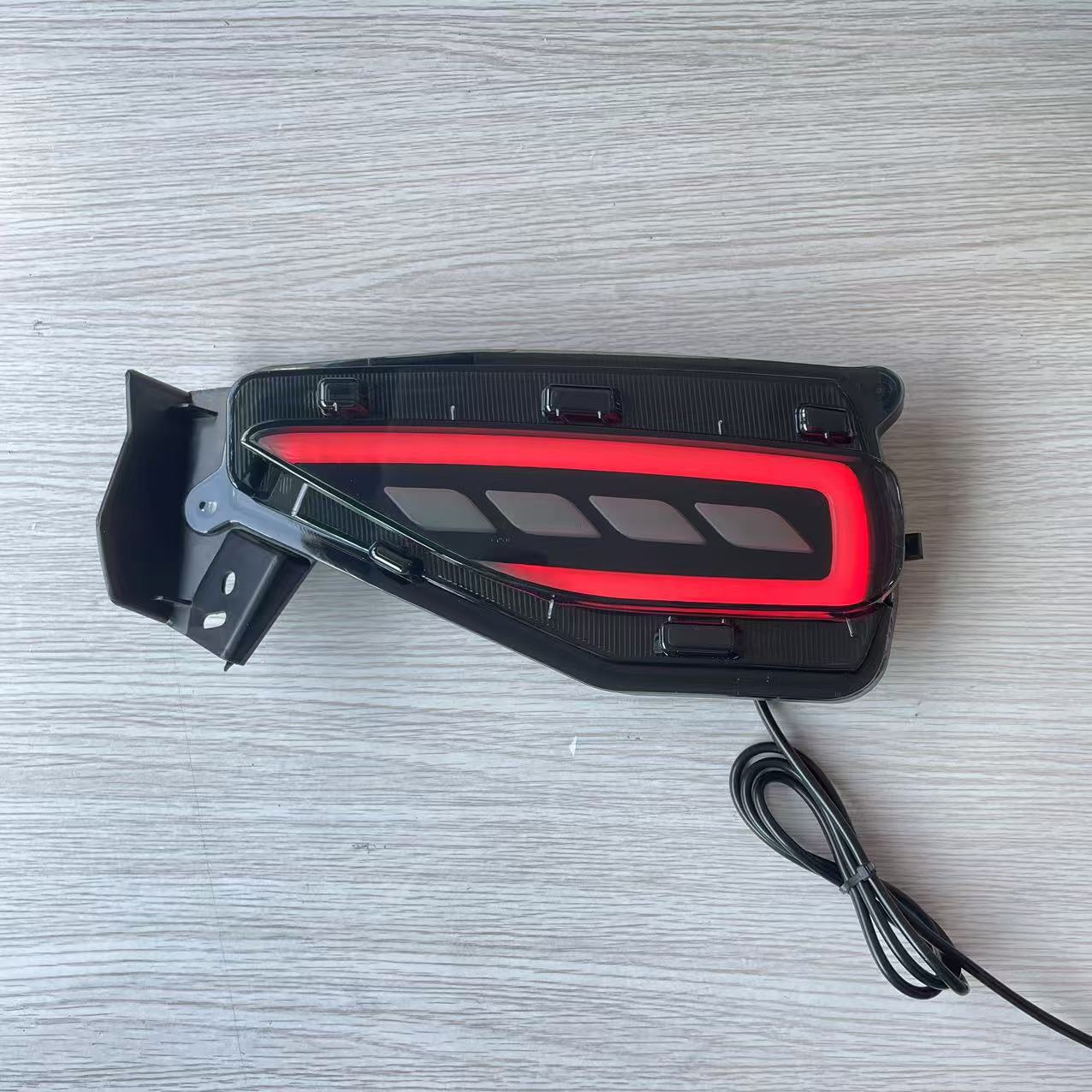 Factory Direct Supply Suitable for Toyota Crossover fortuner2016-2024 A Rear Bar Lamp with Reliable Quality