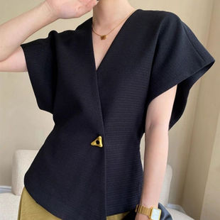 French-Style Asymmetrical One-Button Off-Shoulder Vest for Women, New Summer Niche Design, Stylish V-Neck Blazer