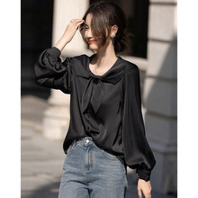 甄选缎面有光丝春季法式飘带领泡泡袖衬衫藏肉衬衣女装上衣