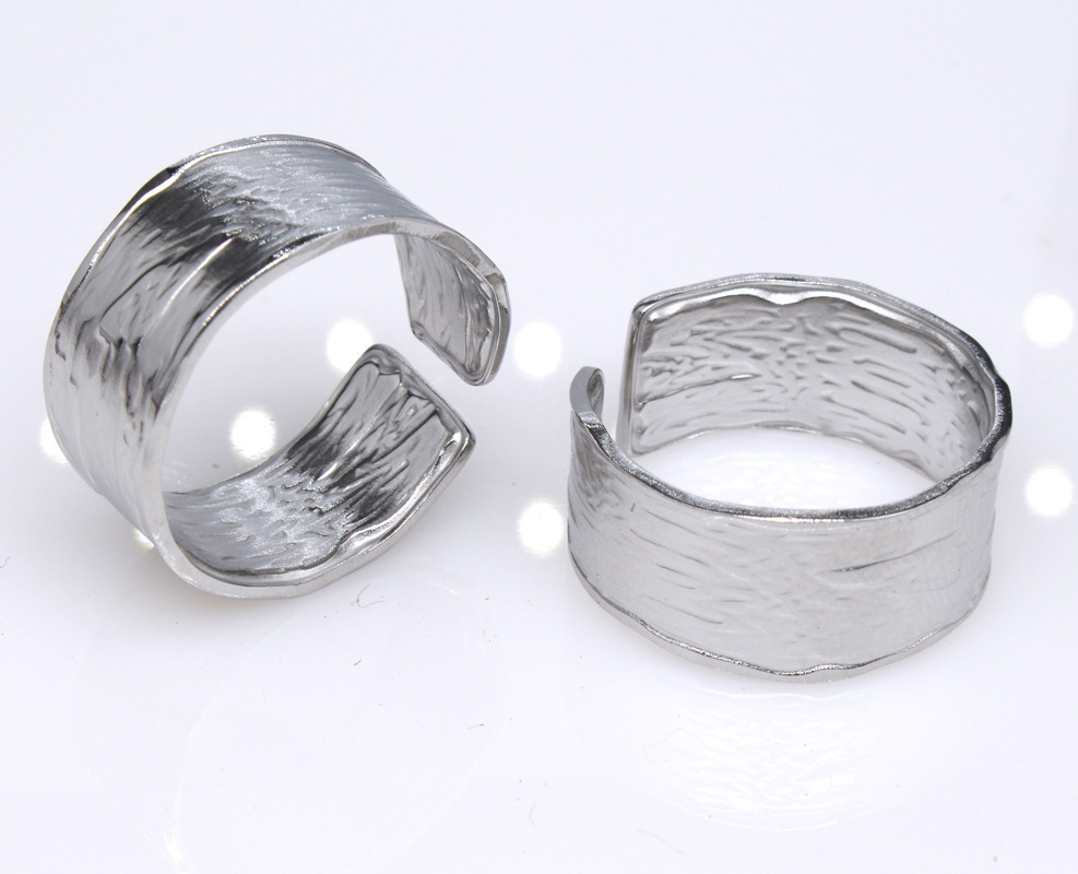 Retro Round Titanium Steel Plating Open Ring 1 Piece display picture 14