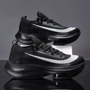 �����x��ЬAlphafly Next��2ǰ�ƚ�|������Ь��͸���w���\��ЬŮ