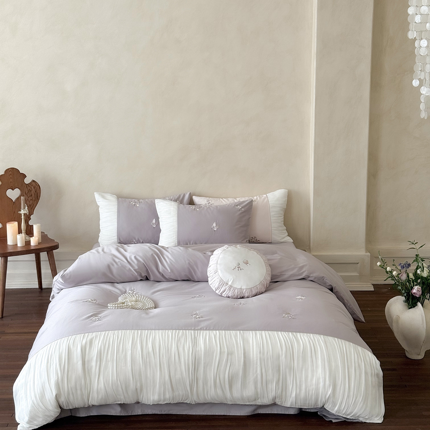 Elegant Embroidered Four-piece Cotton Bedding Set For Bedroom_voghion.com