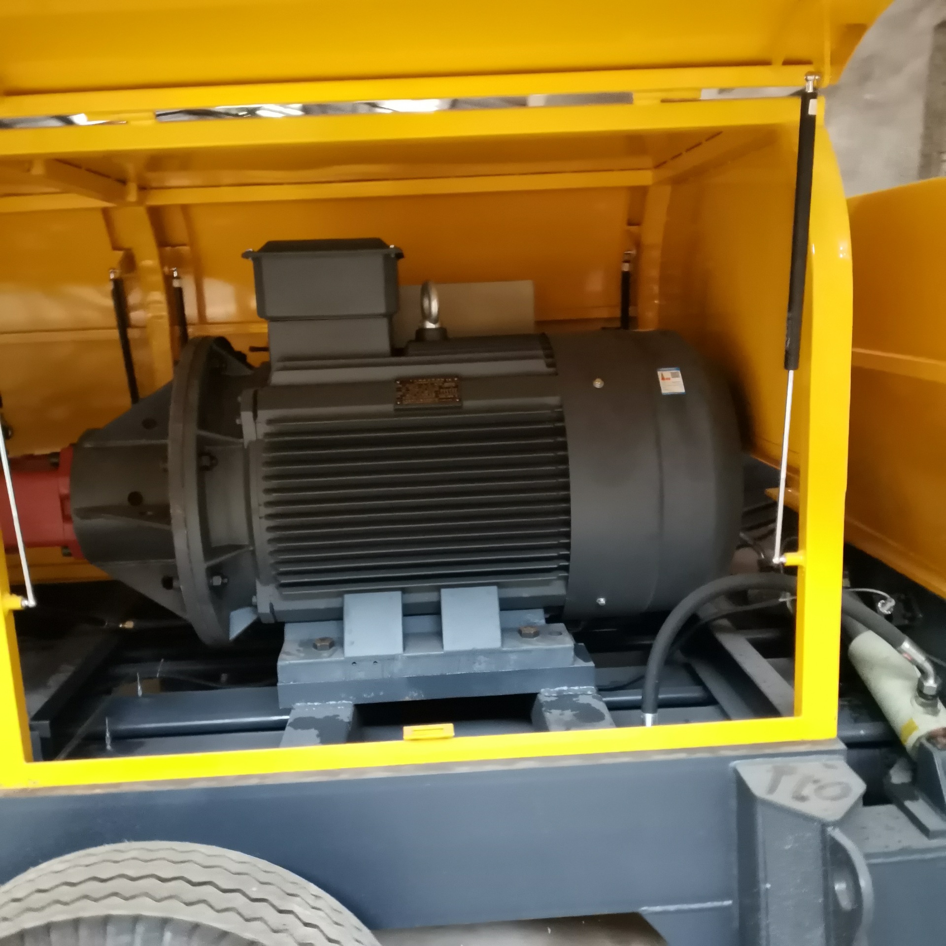 HBTS8016混凝土输送泵 托泵 地泵 拖泵 用电的烧柴油的两种输送泵