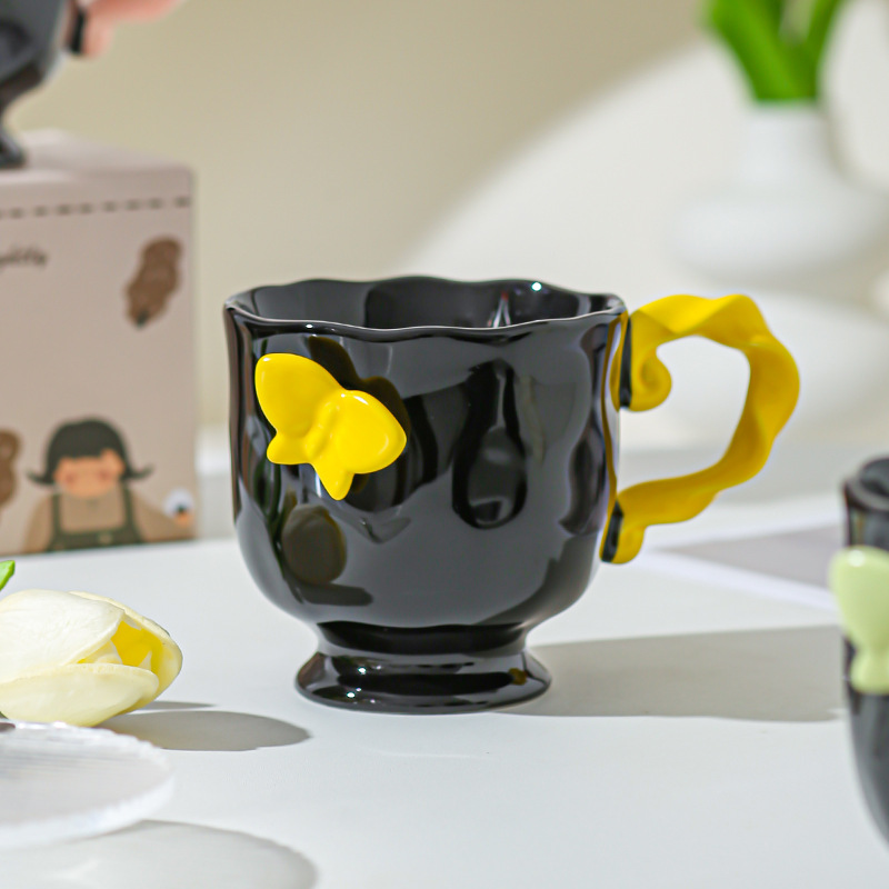 Taza de mariposa tridimensional de diseño de personalidad retrógrado medieval taza de café de chicas taza de marca regalo de bodas de compañía