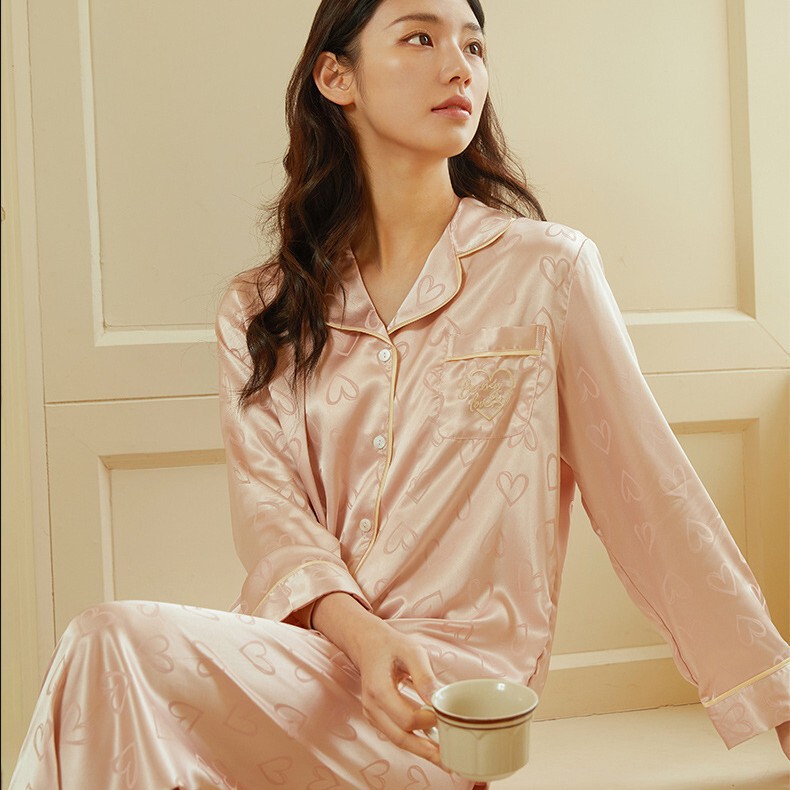 High-End 22mm Women's Silk Pajamas, High-End Long-Sleeved 100% Mulberry Silk Lapel Cardigan Home Wear Set