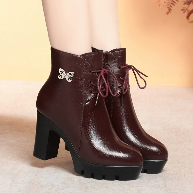 Новинка 2025, осенне-зимняя бархатная теплая обувь для мам среднего возраста, модные кожаные ботинки, женская хлопковая обувь, сапоги на высоком каблуке