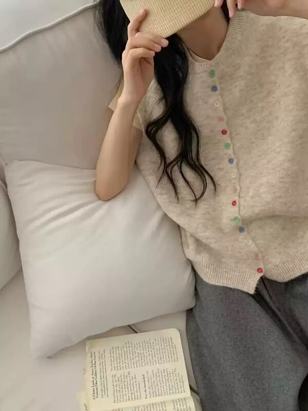 软糯彩扣慵懒风设计感针织马甲开衫女2025秋季新款叠穿百搭背心|undefined