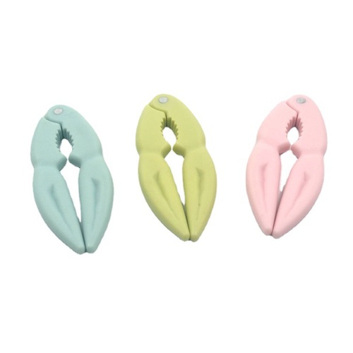 Cross-border new plastic walnut clip wholesale nut crab claw clip crab sheller creative kitchen gadgets