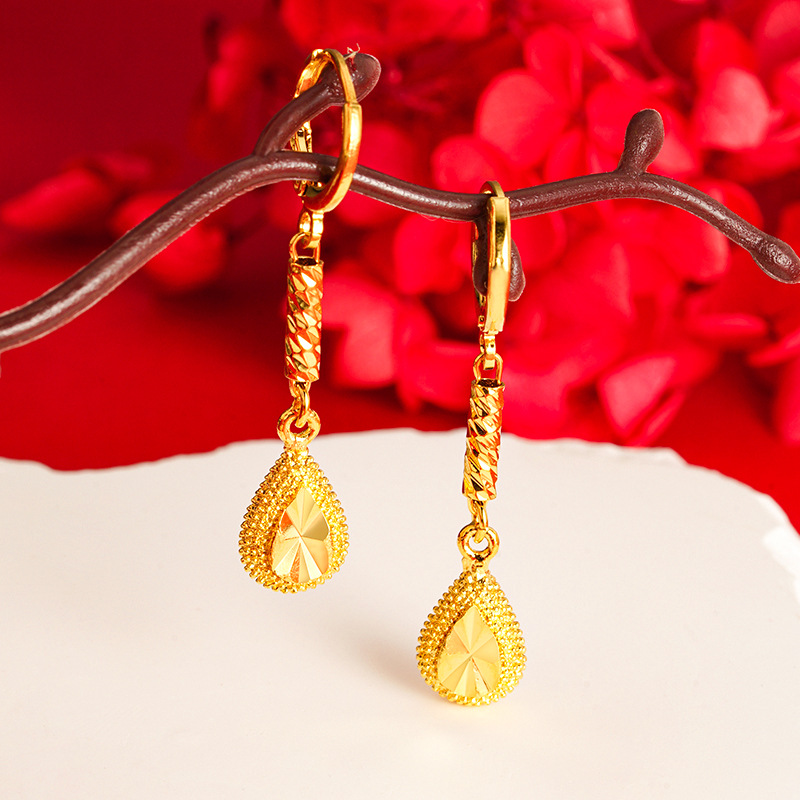 Pendientes de gota de Agua de Oro de imitación de aleación de cobre de las mujeres elegantes artesanía antigua Arena de Vietnam pendientes de oro al por mayor joyería de estilo chino