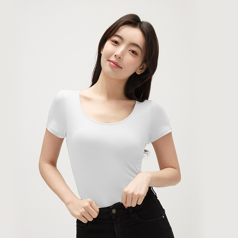 화이트.