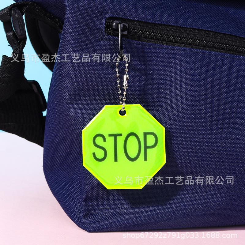 Colgante reflectante para detener llaves nocturnas material PVC creativo colgante de llaves de seguridad de luz nocturna