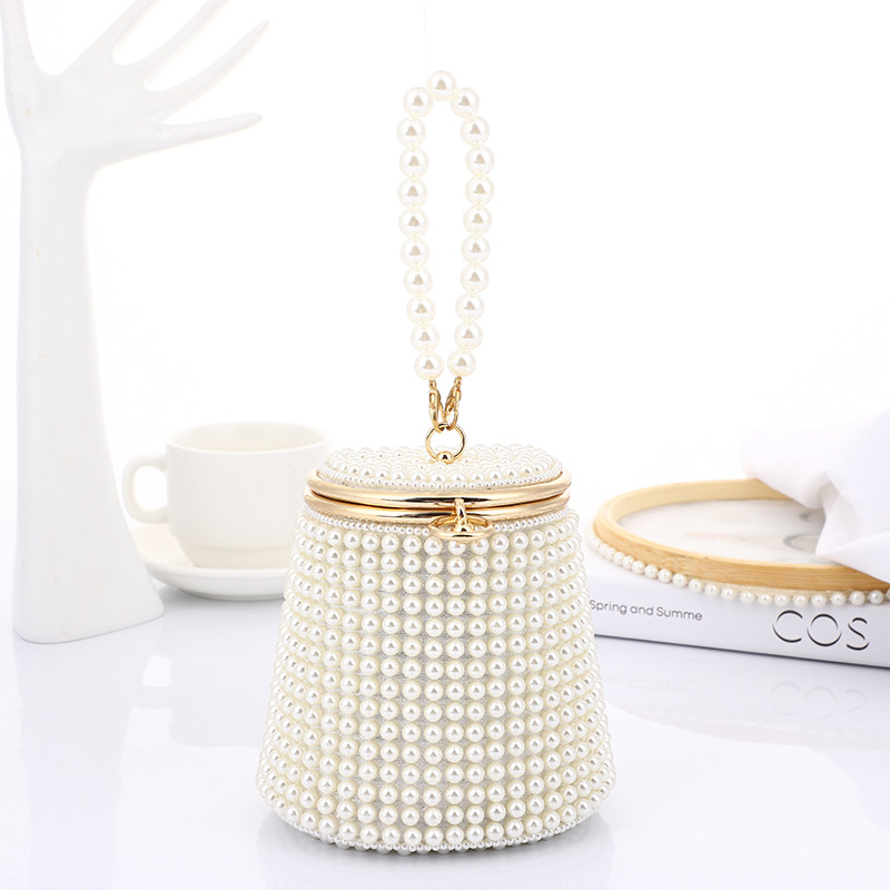 Bolsa de perlas Premium (perla beige sobre fondo blanco)