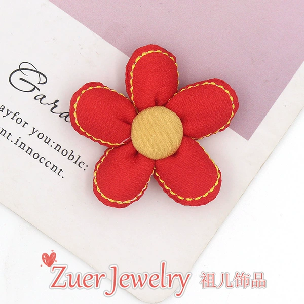 Button red flower