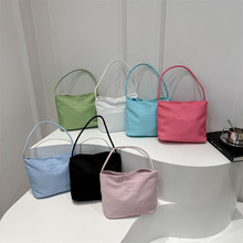 高级感百搭单肩包新款潮流时尚休闲通勤包包大容量简约女士手提包