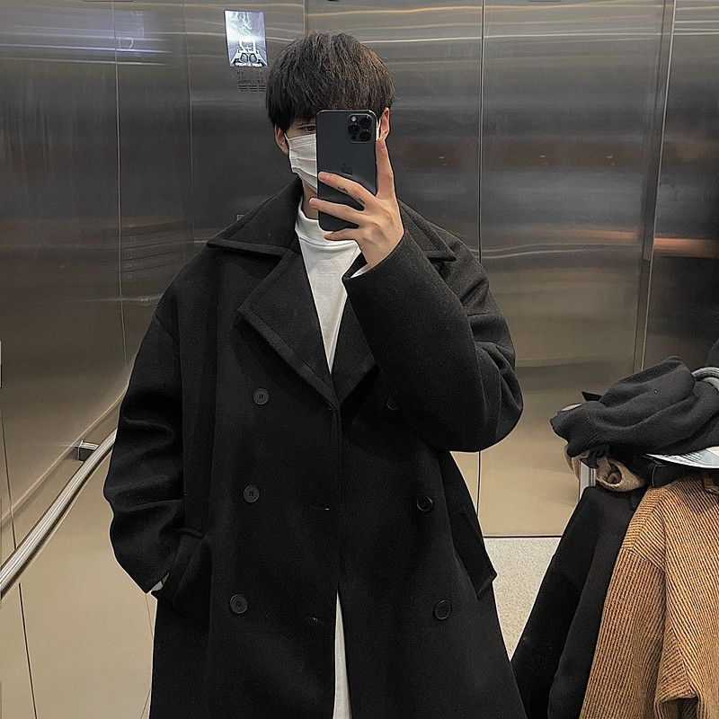 검은색