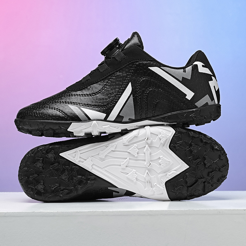 Baochuan nuevo zapato de fútbol transpirable para niños botón giratorio para niños TF clavos rotos zapatos de entrenamiento de fútbol transfronterizos