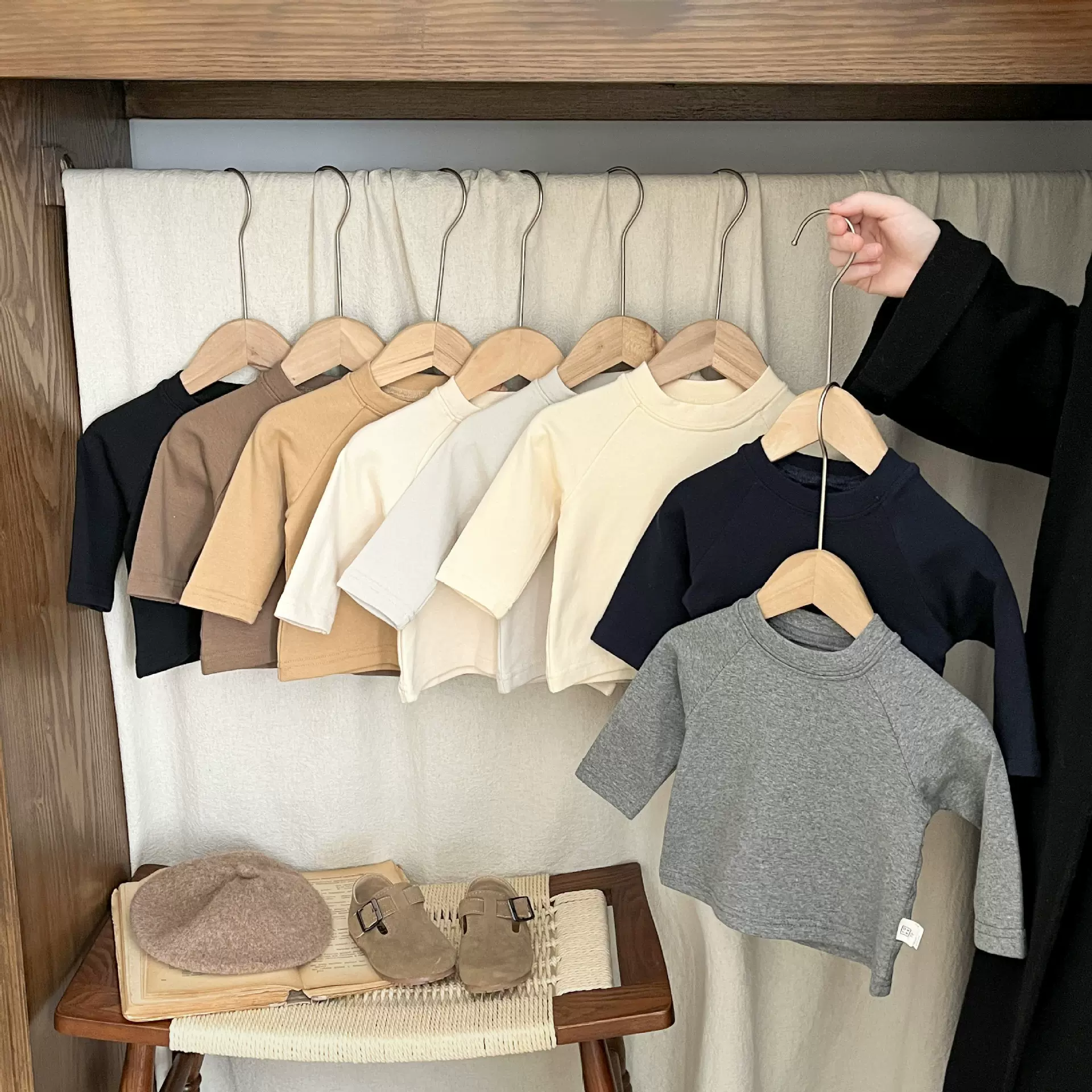 婴儿春秋季基础百搭圆领长袖T恤新款男女宝宝休闲上衣软糯打底衫