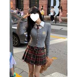 秋冬复古学院风jk红格短裙刺绣毛衣外套女短款修身外搭针织衫批发
