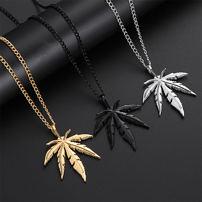 1 Piece Fashion Maple Leaf Titanium Steel Plating Couple Pendant Necklace display picture 2