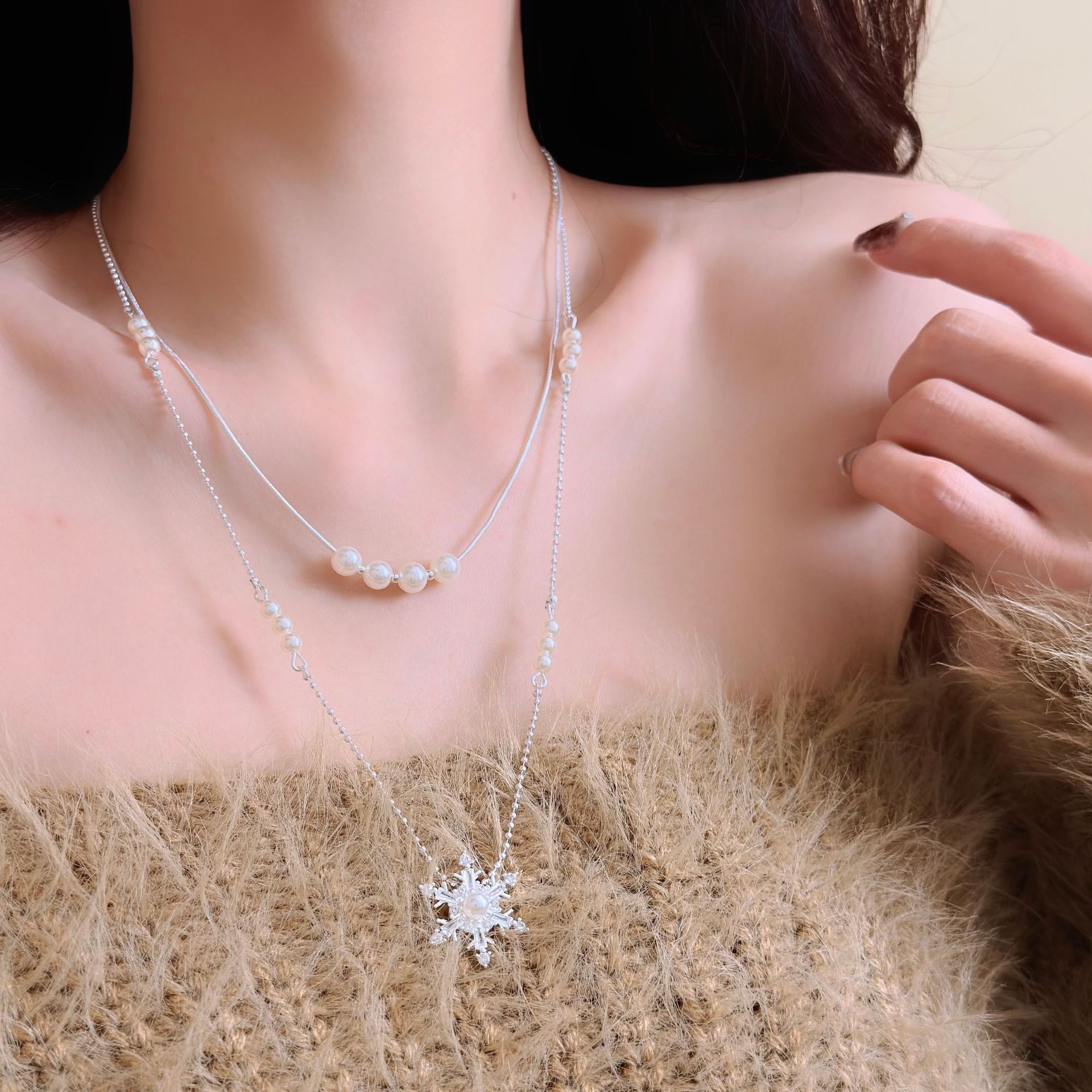 Minimalist Layered Necklace In Gold Delicate Chains For Women_voghion.com