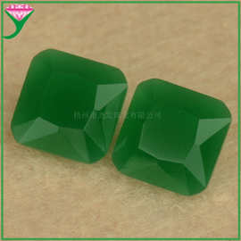 供应倒角正方形马来绿玉色沙底玻璃人造宝石 八角形玻璃戒面裸石