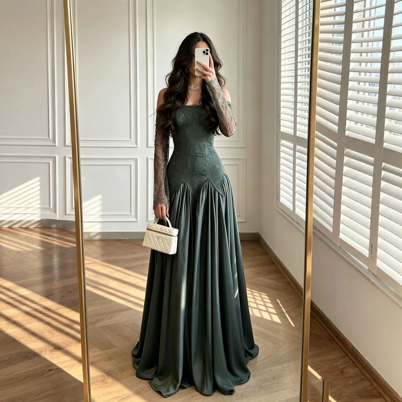 2026 new French-style retro green lace patchwork strapless evening gown, long, high-waisted, and with a flared skirt, perfect for banquets 2026 new French-style retro green lace patchwork strapless evening gown, long, high-waisted, and with a flared skirt, perfect for banquets