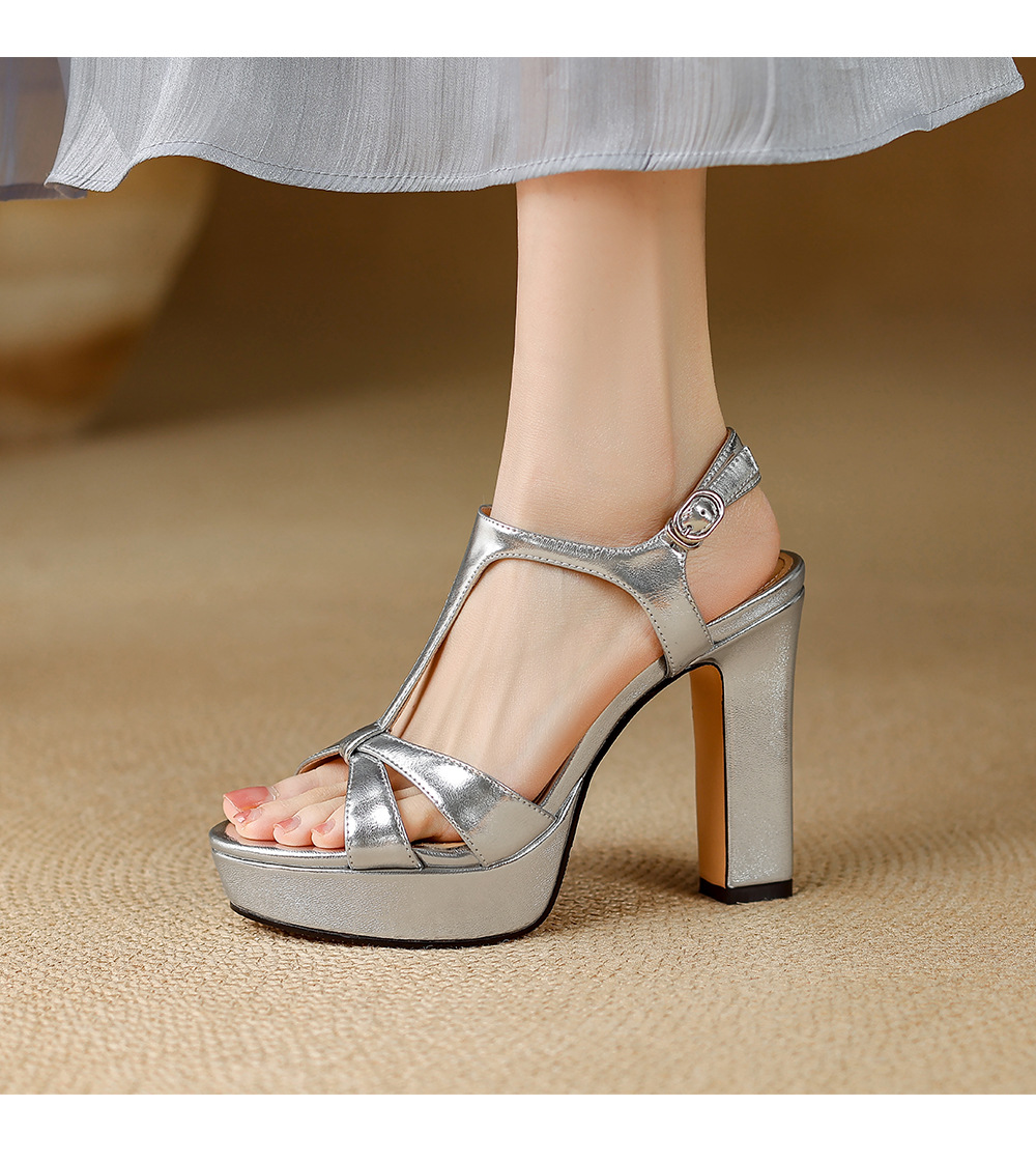 Sandal cao gót nữ quai chéo hở mũi phong cách Pháp, gót vuông 9 cm, đế dày platform — màu đen, màu vàng, bạc chi tiết 10