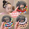 Framer artifact, girls with forehead of the back of the head of the hair, sorting the hair card disc hair combing girl baby