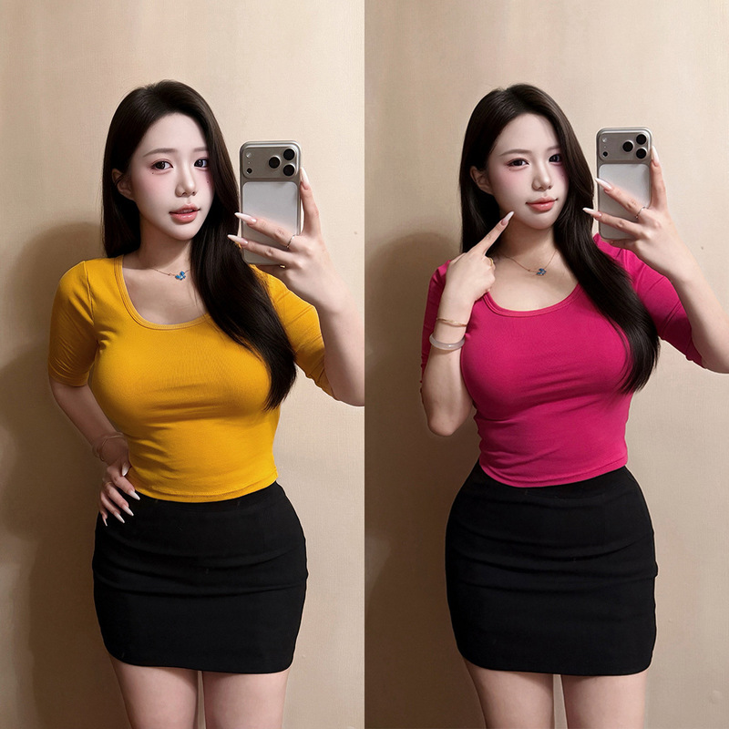 [Hot T2.0] Slightly Plus-Size U-Neck Short-Sleeved T-Shirt for Women, New Summer Style Slim-Fitting Short Top That Makes You Look Slimmer