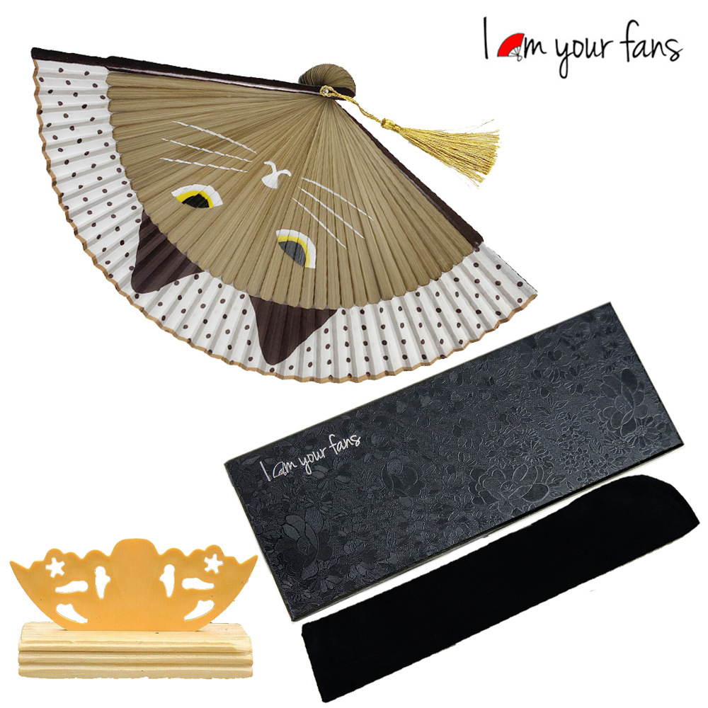 En stock creativo estilo japonés artesanía ventilador pintura mango aerosol pintura gato ventilador dibujos animados Totoro ventilador ventas de la fábrica