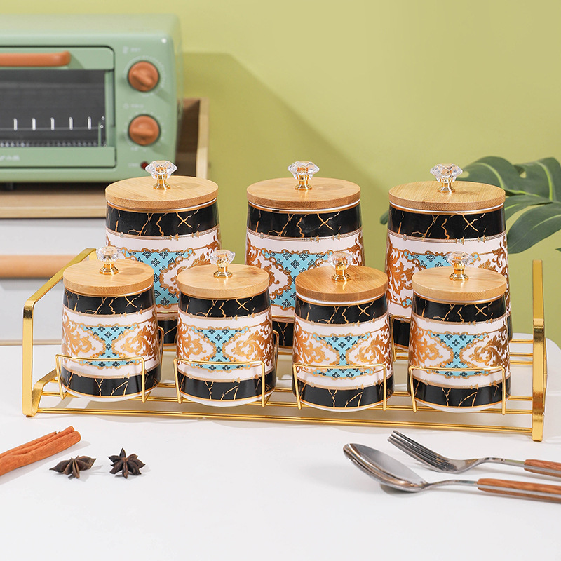 Juego de caja de condimento de comercio exterior de exportación frasco de condimento creativo con estante frasco de sellado de cerámica de lujo ligero frasco de almacenamiento de cocina