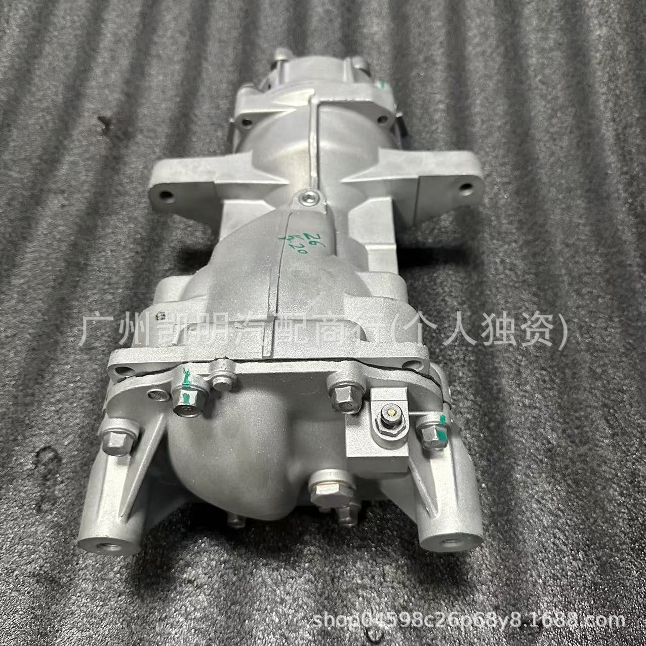 530003B400 Is Suitable for the Rear Differential Assembly of the Hyundai Santa Fe Four-Wheel Drive G4Ke with a 2.4L Displacement