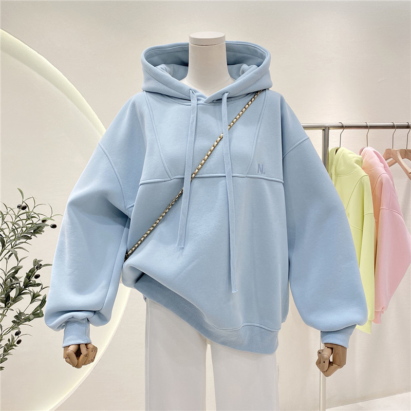 帽子付きのパーカーの女性とベルベットの厚手の新商品2024秋冬oversize百合小衆のフードコートのファッション