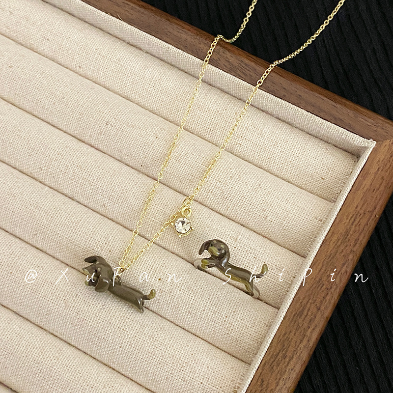 만화 귀여운 바람 닥스 훈트 개 펜던트 목걸이 틈새 디자인 절묘한 바람 패션 소녀 심장 음식 손가락 반지 보석