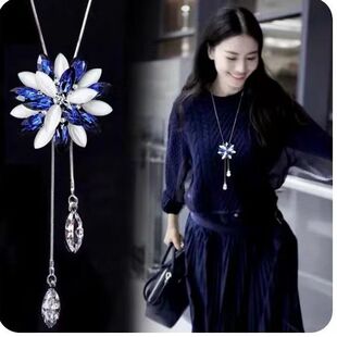 Fashionable and Versatile Sweater Chain Long Necklace for Women, Simple and Stylish with Tassels, Geometric Light Luxury Chain Accessory