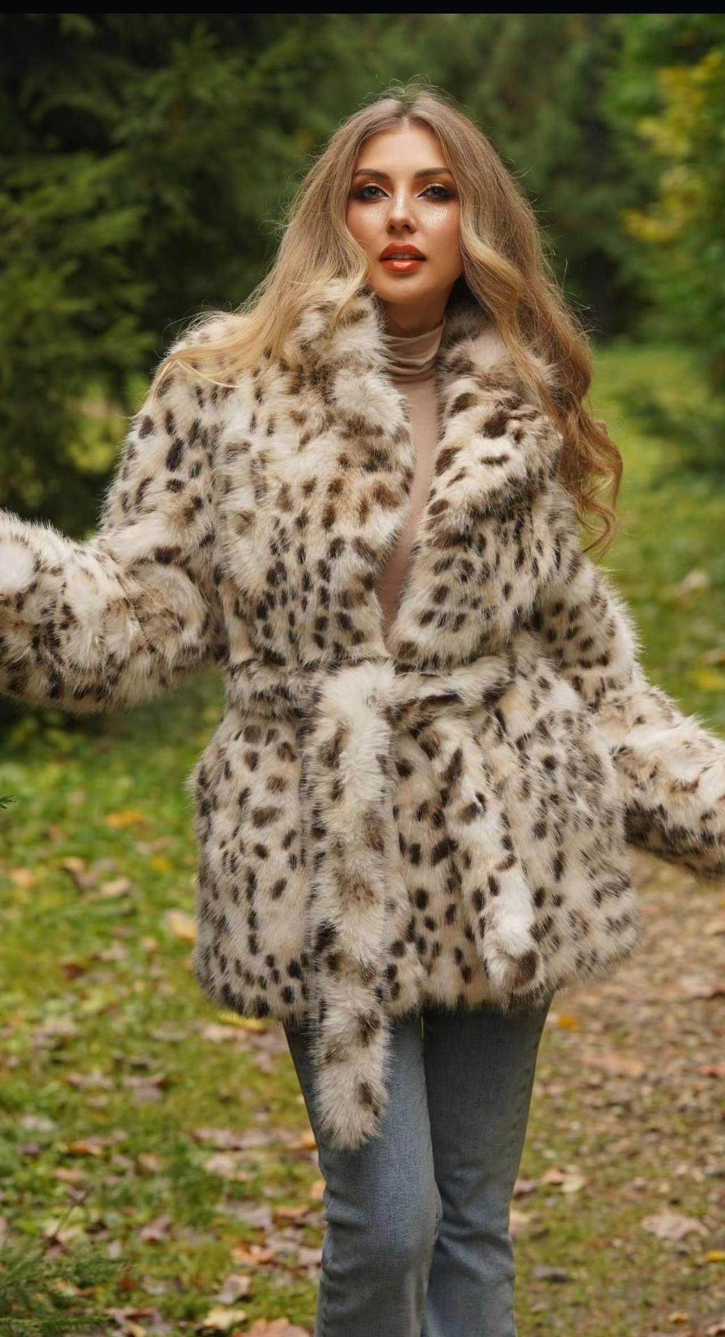 仿皮草豹纹外套