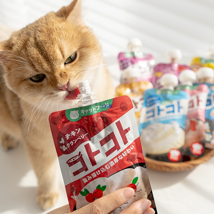 6 Packs of Kitchen Purr Sauce Cat Wet Food Cat Strips Meat Paste Snacks Purr Sauce Gurgling Sauce Fattening and Hydrating Snacks