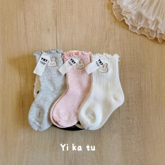 Yikatu 秋冬ミッドカーフソックスルーズ口女の赤ちゃんかわいいウサギ子供靴下 2-12 歳 8107