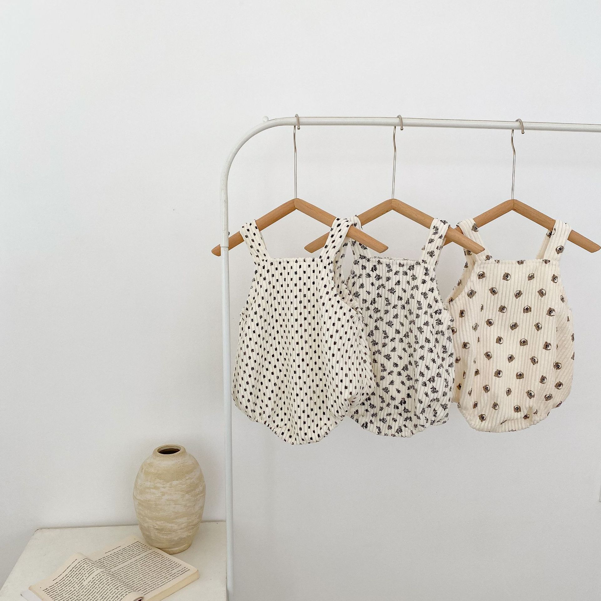 2024 Spring Autumn Baby Boys and Girls Printed Straps, Bags, Butt Clothes, 0-2 Year Old Cotton jumpsuit, Crawler Clothes_voghion.com